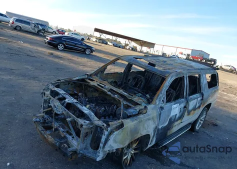 2018 Cadillac Escalade Esv Luxury z USA, uszkodzony, nr VIN 1GYS3HKJ5JR223307